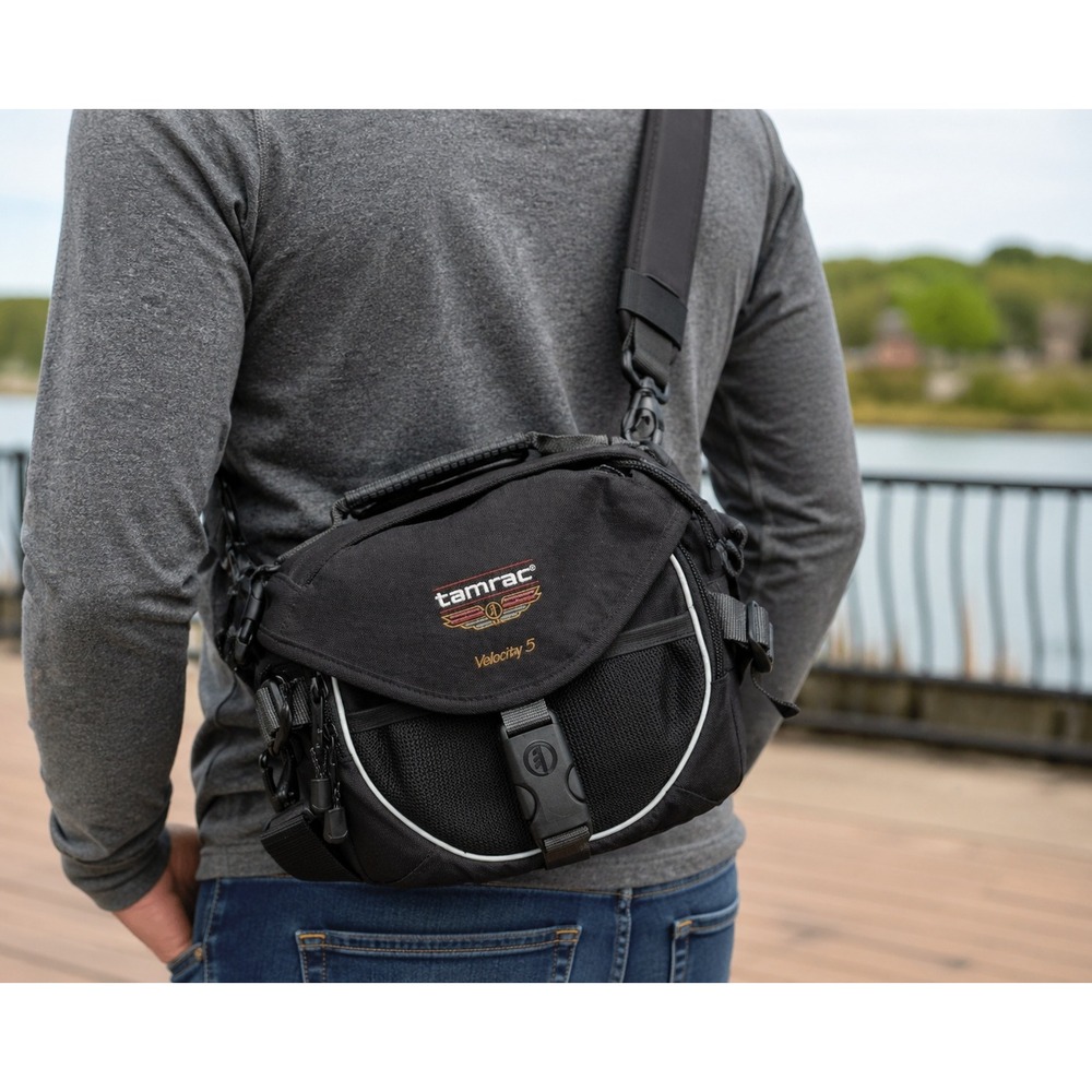 Tamrac Velocity 5 Camera Bag DSLR Sling Case Padded Black Travel Gear 5745